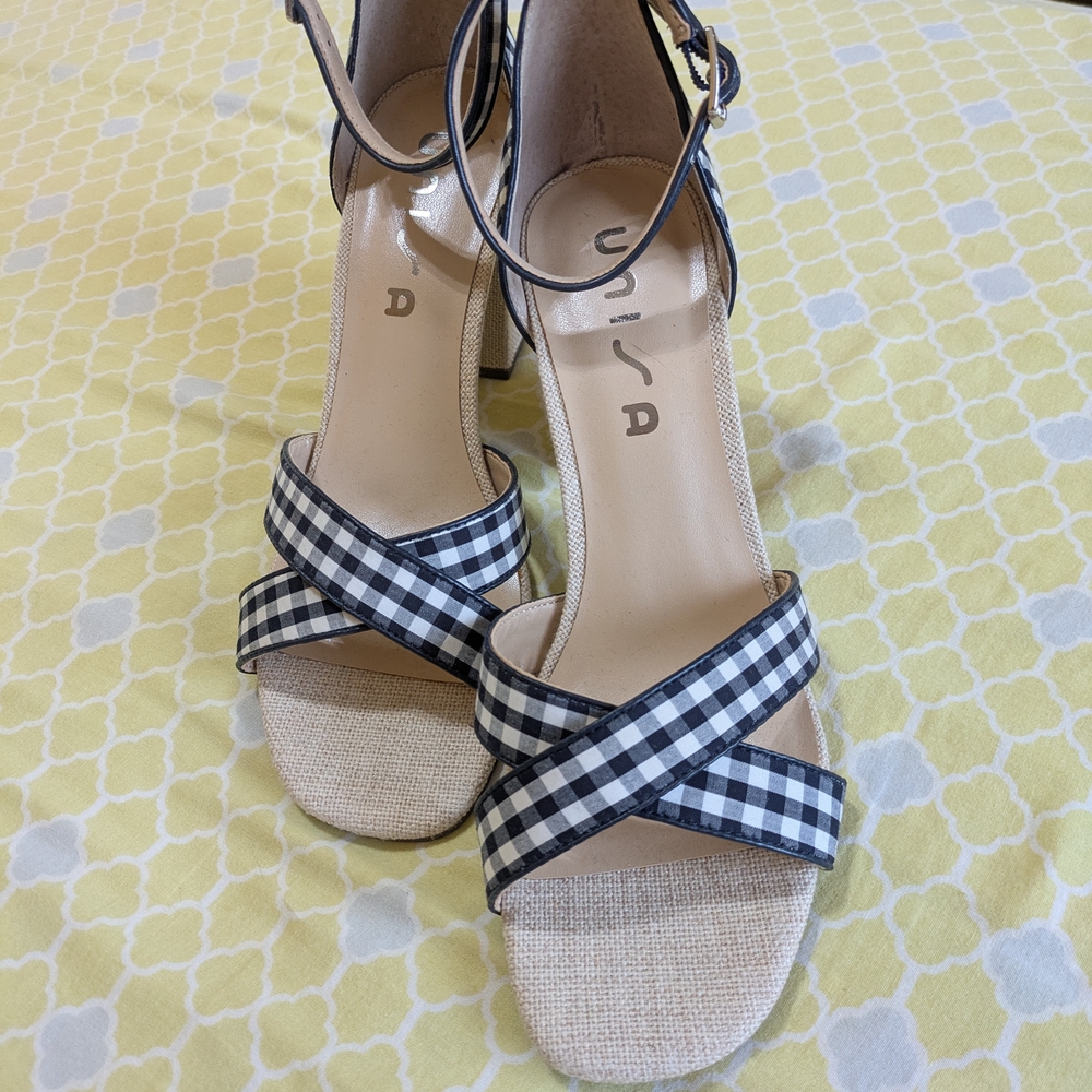 Unisa Black and Cream Women's Sandals